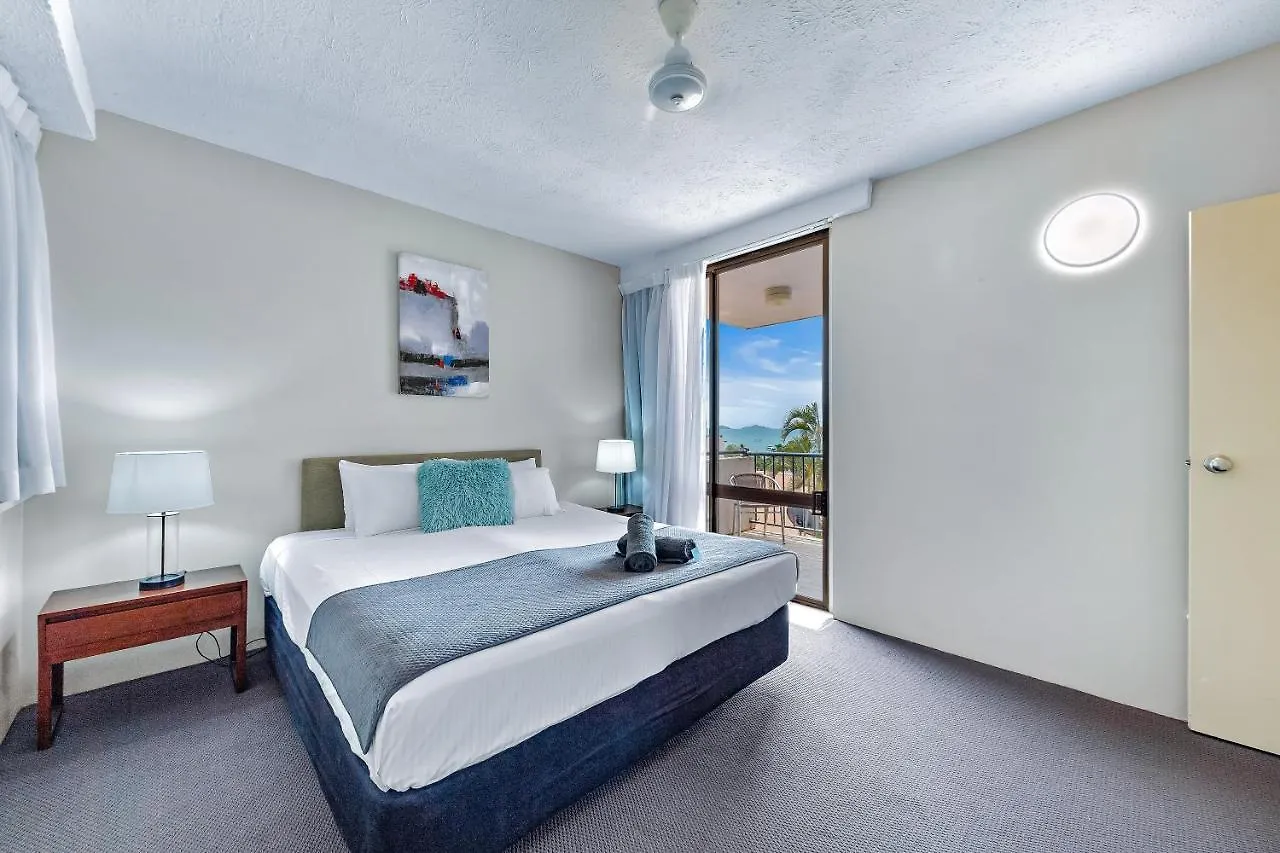 Ocean View Apartment 14 Airlie Beach