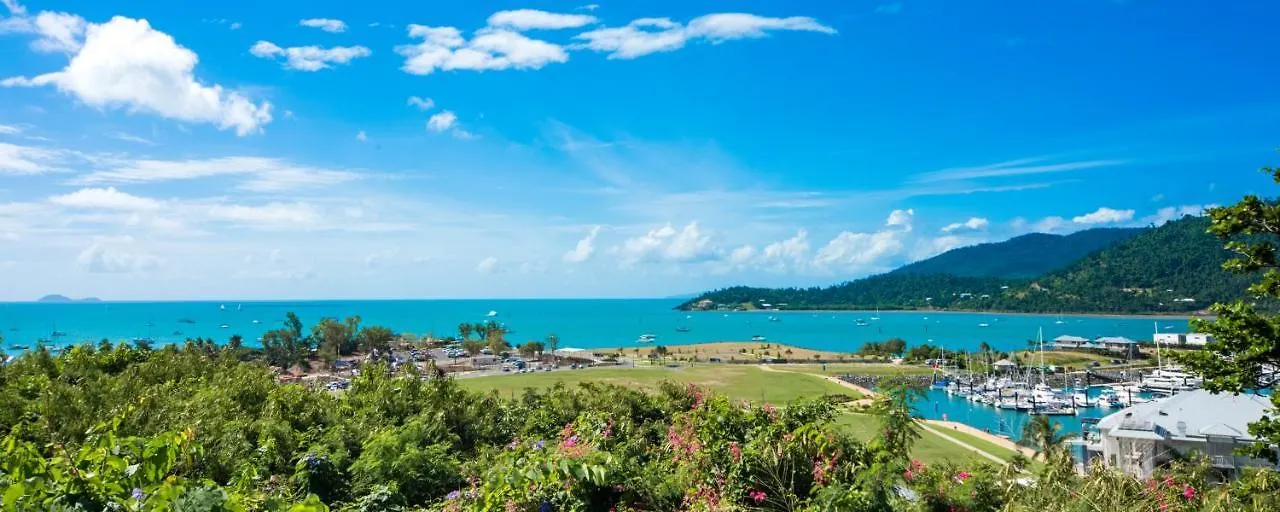 Ocean View Apartment 14 Airlie Beach