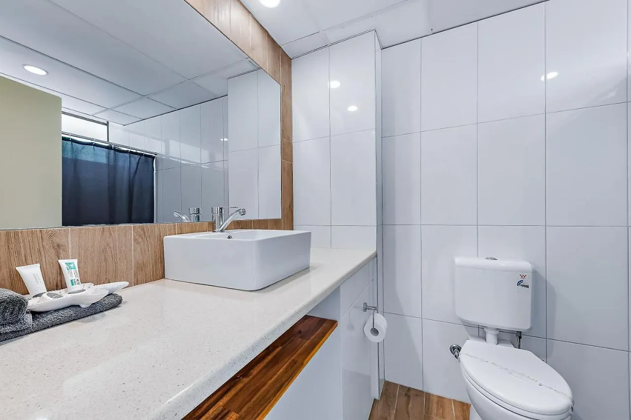 Ocean View Apartment 14 Airlie Beach Australia